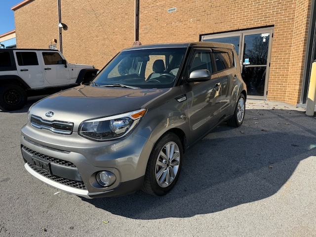 2018_kia_soul_at_dealership.jpg